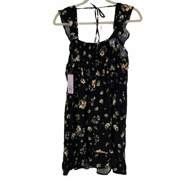 Wild Fable Black Floral Apron Ruffle Dress Medium NWT - Picture 3 of 7